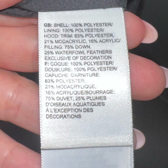 The North Face- NWOT- women’s parka - Picture 5 of 8